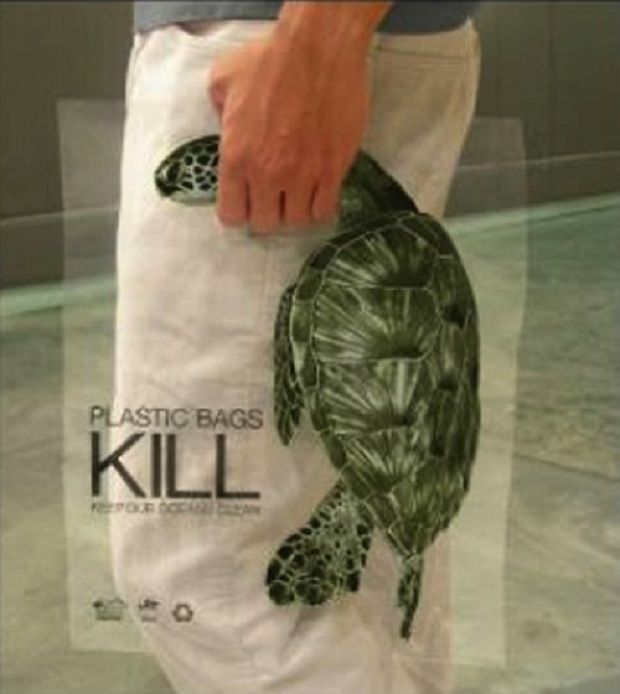 Plastik membunuh kura- kura