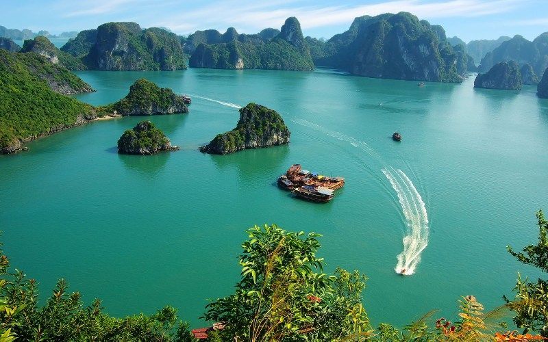 ha long bay, vietnam