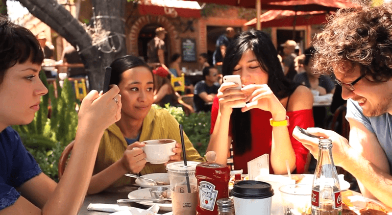 Bentar, Check-in dulu.