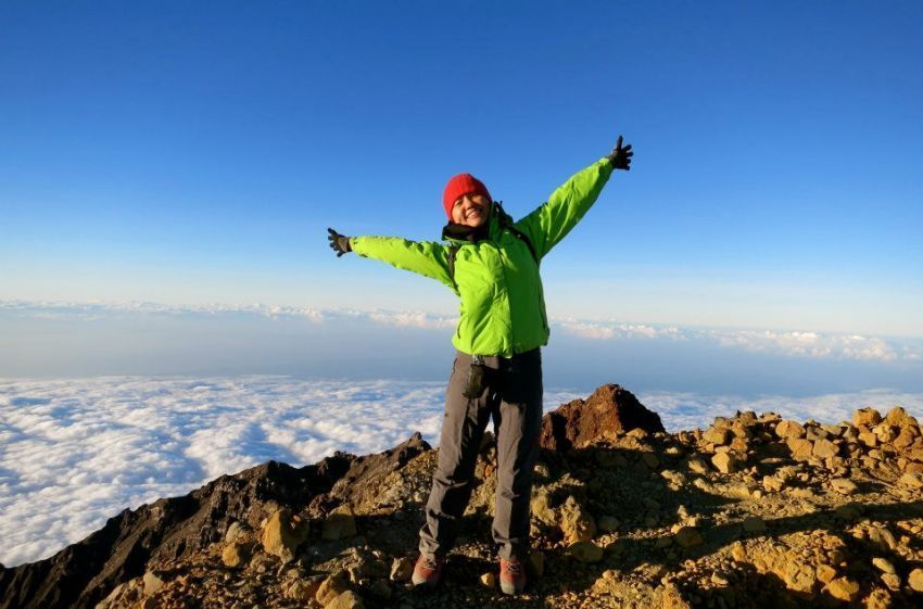 Walau bisa menaklukkan puncak tertinggi, tetap rendah hai