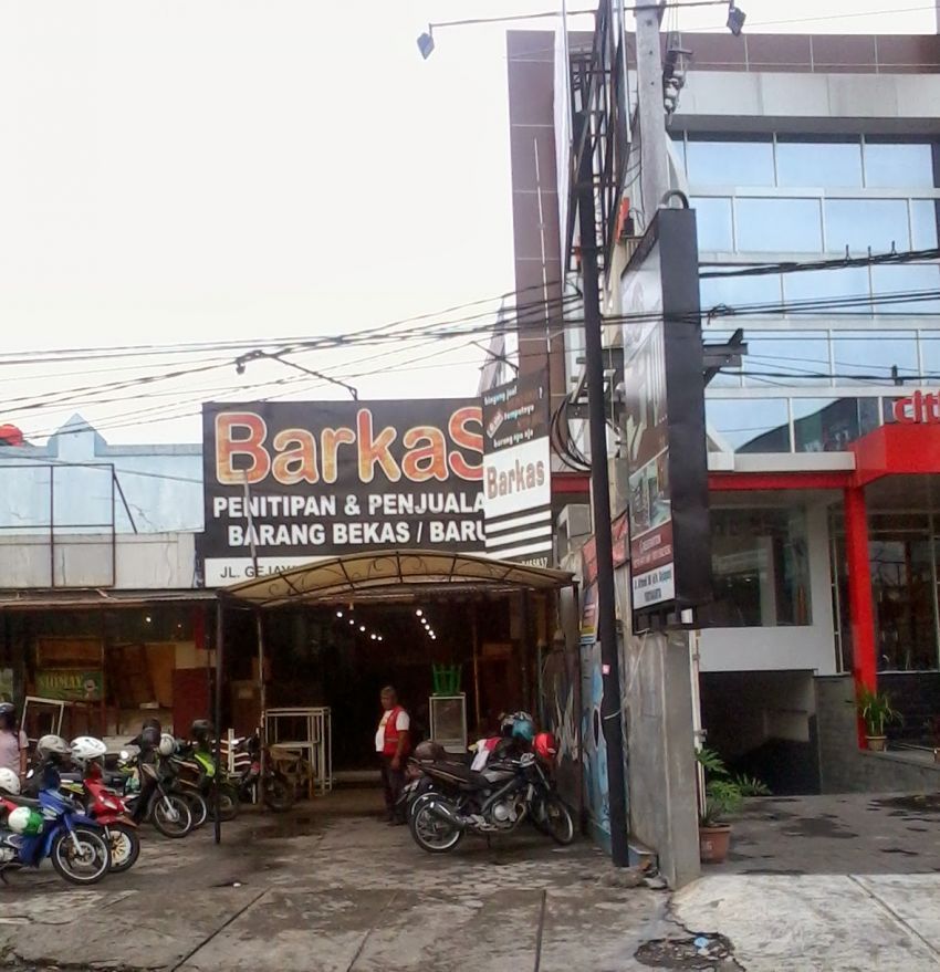 Barang bekas dan berkualitas