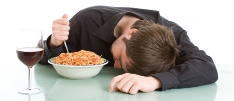 Habis makan langsung tidur bikin tidurmu kurang nyenyak