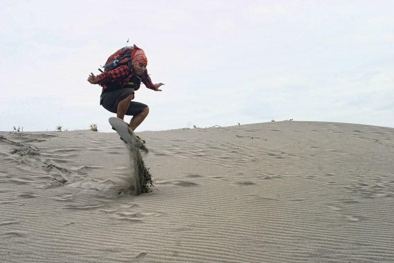 Sandboarding di Yogyakarta