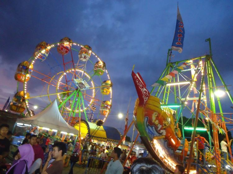 Pasar malam Sekaten Yogyakarta