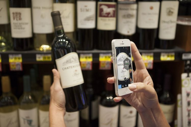 Wine testing? No, wine scanning