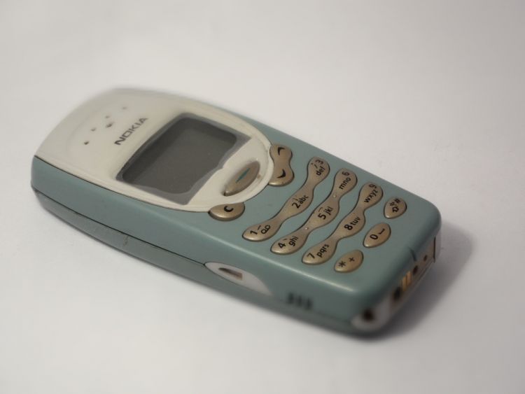 Nokia 3315, adiknya 3310
