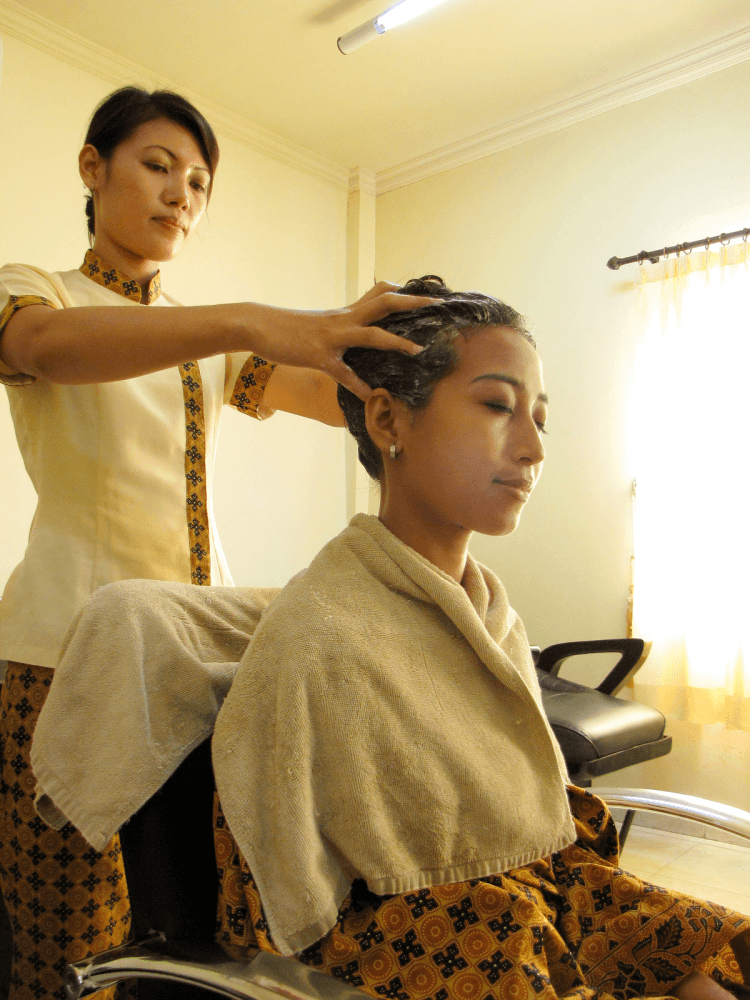 Creambath juga bisa membuat rambutmu tetap sehat