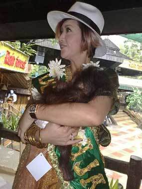 Yuk, Kenalan Sama Orang Utan Paling Terkenal di Indonesia! 25 Sama - sama artis kita..