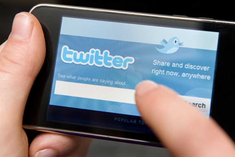 Follow twitter