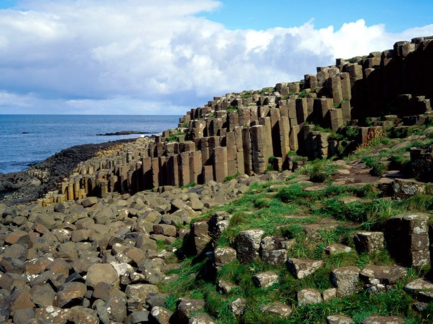 hamparan batu basalt