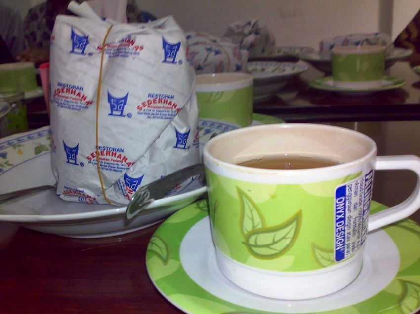 Bungkus makanan, bawa ke rumah