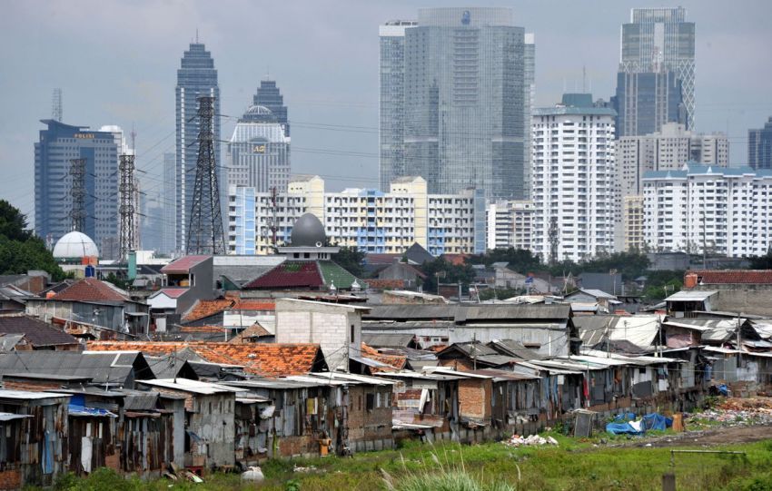 Yang Terjadi Saat Si Kaya Dan Si Miskin Berjarak Layaknya Langit dan Bumi 35 Potret Jakarta