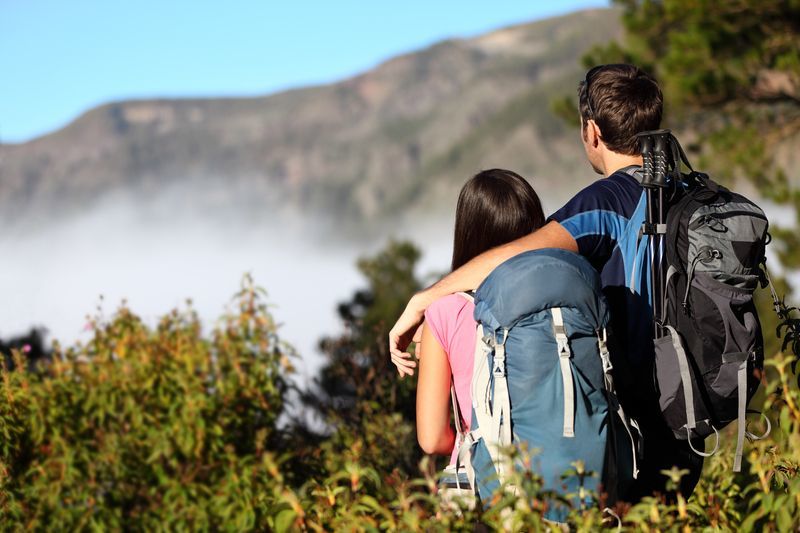 Ingin Punya Hubungan Cinta yang Kuat? Ajak Pasanganmu Traveling