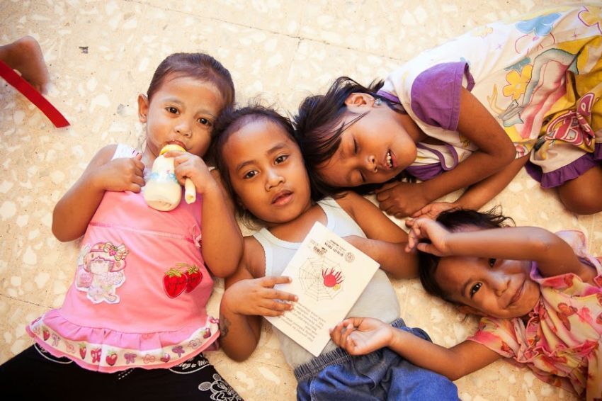 Adopsi belum lazim dilakukan di Indonesia