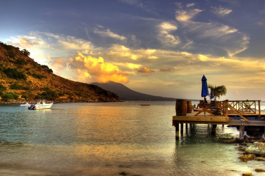 Pantai Reggae, St. Kitts & Nevis