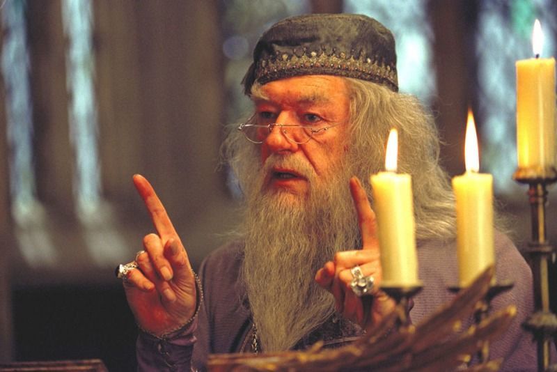 ini makanannya (richard harris)