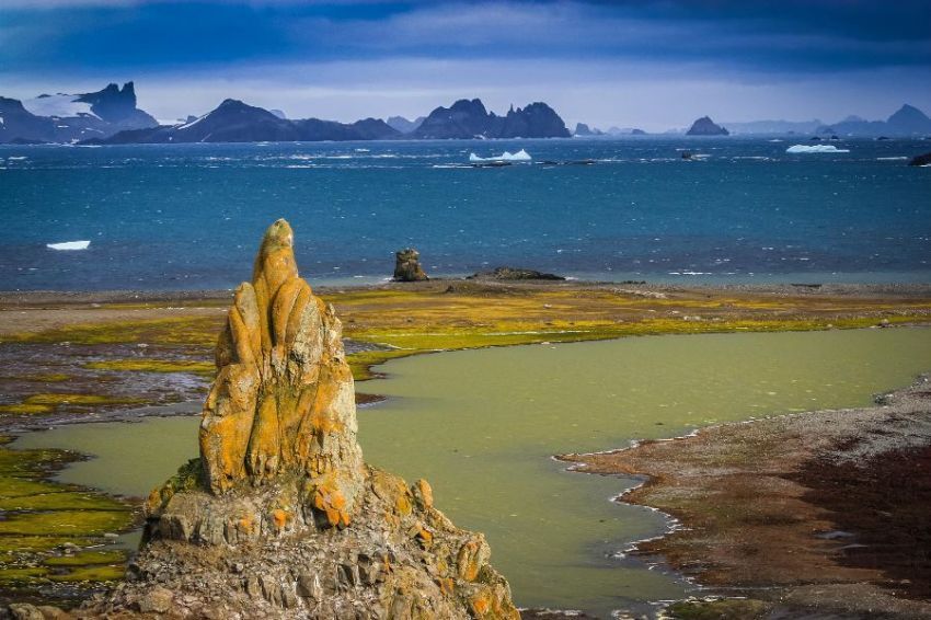Pulau barrientos, Antartika