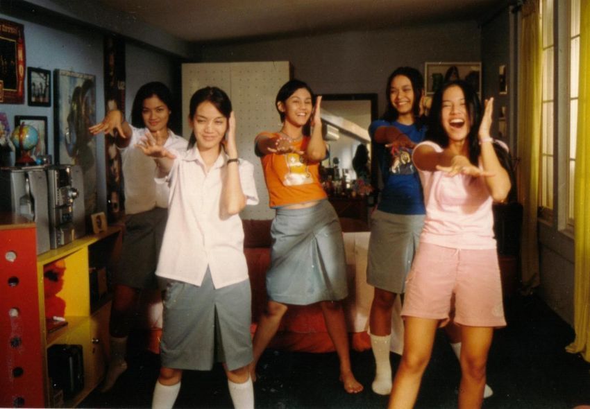 Putar satu lagu favoritmu