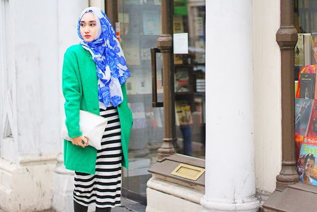 7 Referensi Rok dan Dress Lucu Untuk Kamu, Cewek Berhijab yang Nggak Suka Pakai Celana