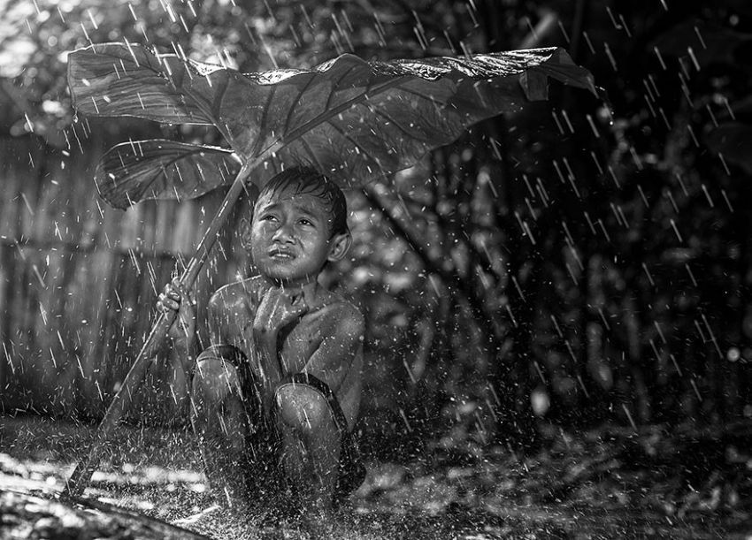 village-life-indonesia-herman-damar-2-934x