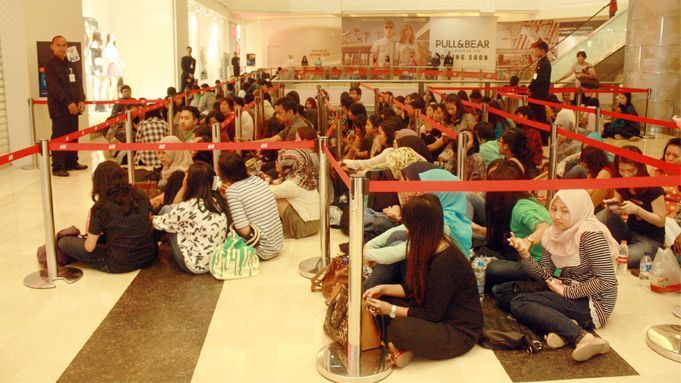Antre sepanjang ini buat belanja? Udah bukan masanya