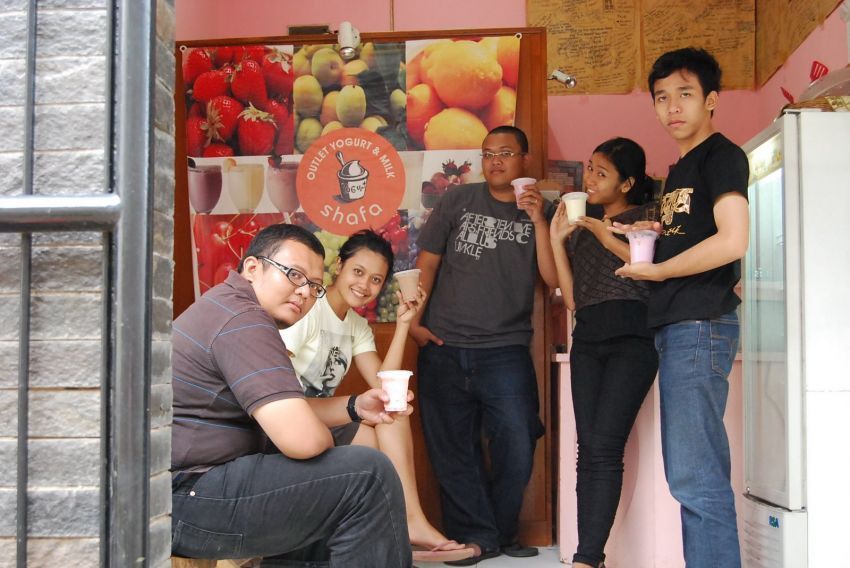 Mencoba buka usaha kecil-kecilan