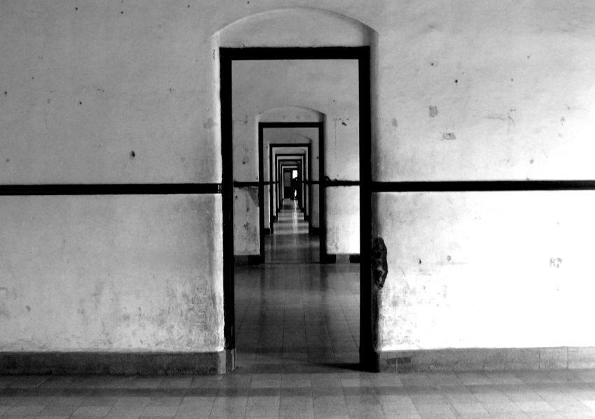 Tempat sepi dan angker menyimpan banyak 