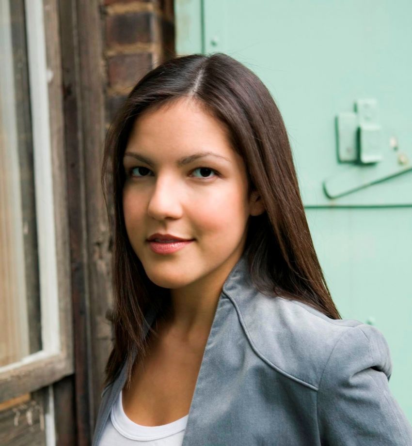 Sloane Crosley, penulis
