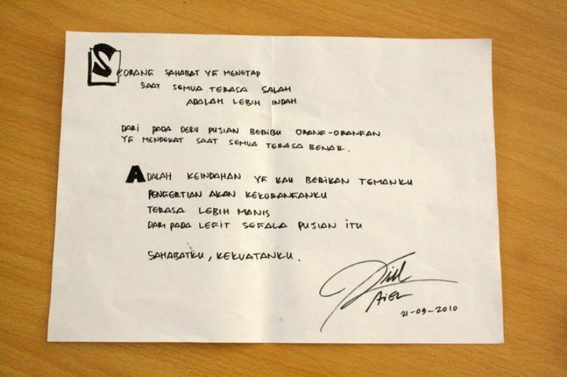 sering dapat 'orderan' puisi dari teman-temanmu