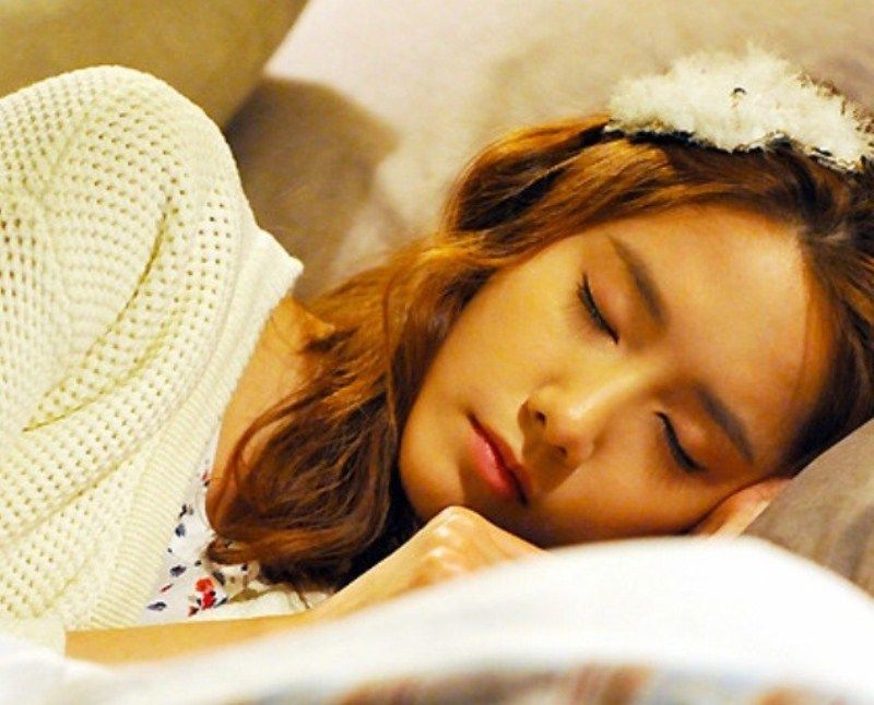 Tidur yang cukup dan jangan begadang
