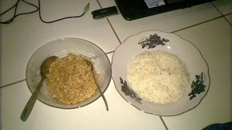Buat Mahasiswa yang Mau Gak Mau Masih “Minta” ke Orang Tua, 10 Cara Hidup Hemat Ini Wajib Dicoba!