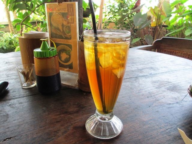 Buat Kamu yang Gemar Minum Bir, Derita Ini Pasti Sudah Kamu Akrabi 22 es teh manis