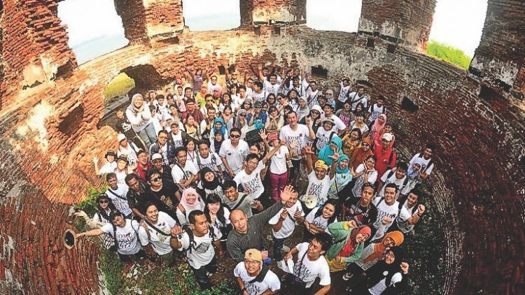 Jalan-Jalan ke Tempat Bersejarah, Yuk!