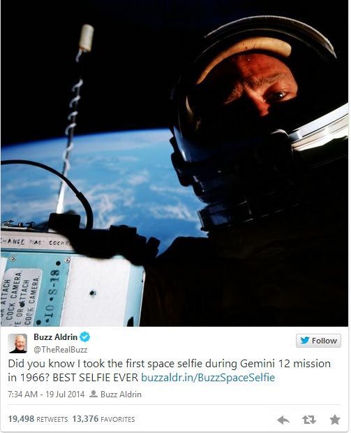 Selfie oleh astronot Buzz Aldrin, hampir 50 tahun yang lalu