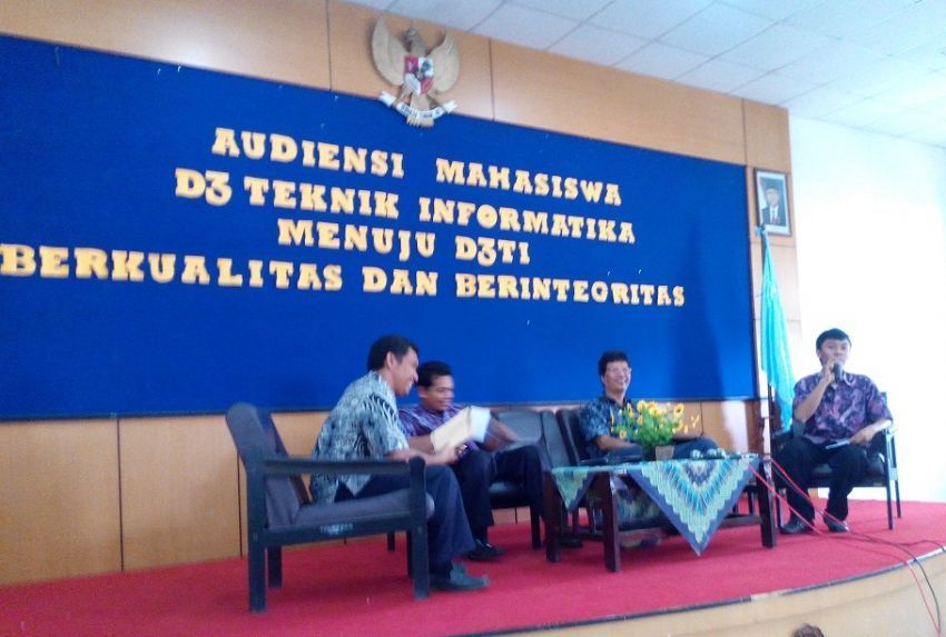 audiensi-d3ti-2014