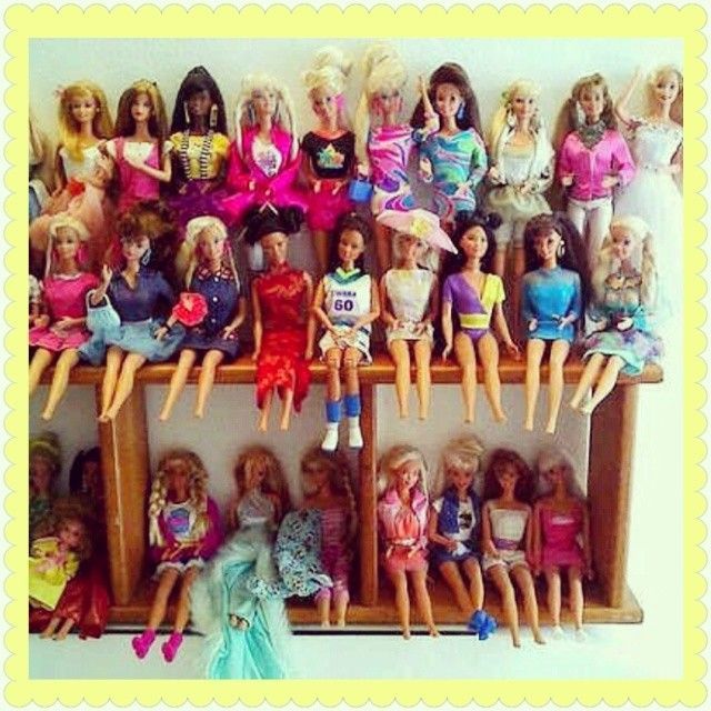 koleksi boneka barbie milik Happy
