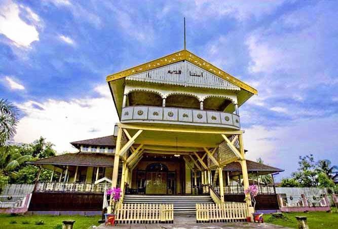Istana Kesultanan Kadariah Pontianak