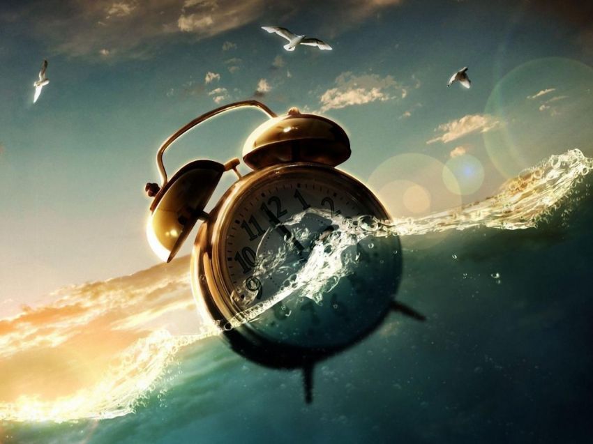 alarm-clock-water-fantasy-design-creative-960x1280 (1)