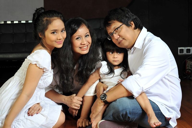 hubungan yang hangat dengan keluarga