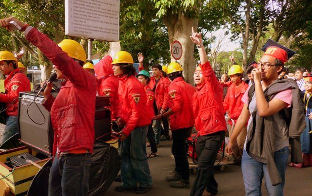 Kalau sama fakultas aja loyal, gimana sama kamu?