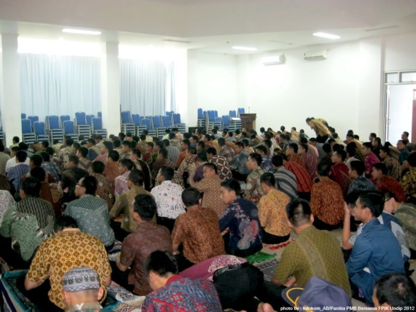 Ke warteg atau ke kantor?