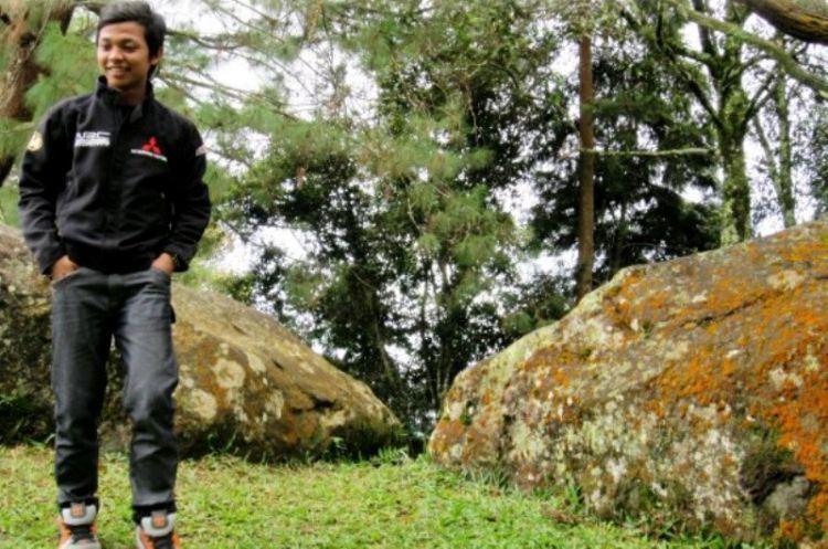 Okta Indriani, 20, Jakarta
