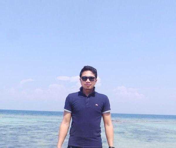 Mey Anjar Sari, 20, Bekasi