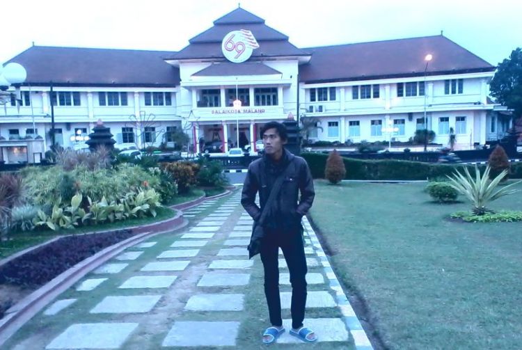 Dika, 21, Malang