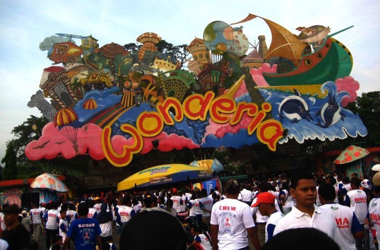 Taman rekreasi Indonesia ala Disneyland