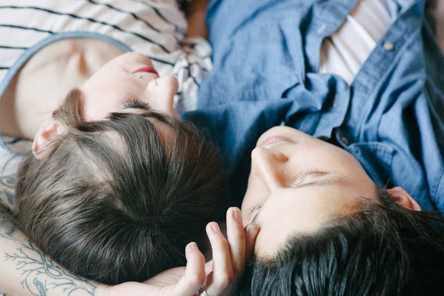 Selama kamu masih bisa bersama, rayakanlah waktu yang kalian punya