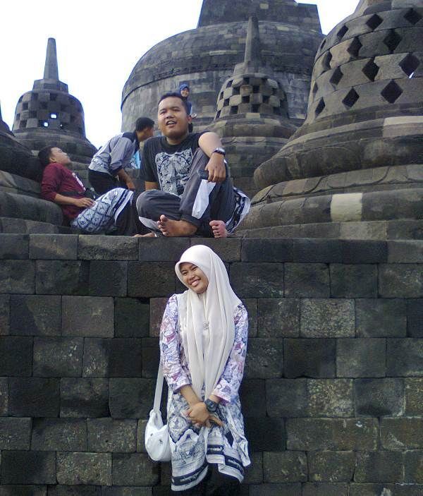 Ratna CHI, Surabaya
