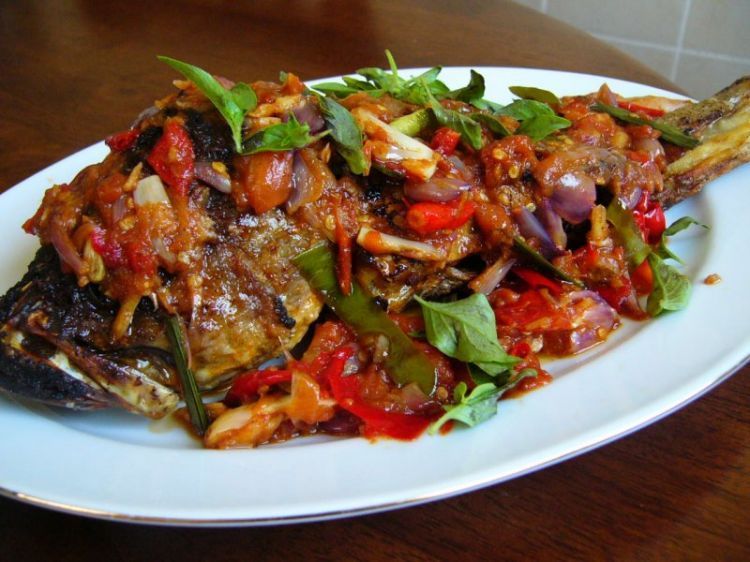 Kuliner pedas di Indonesia