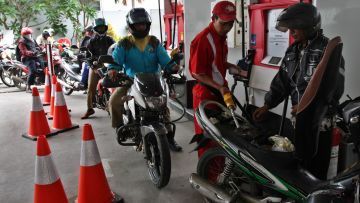 Kumpulan Tweets Nyeleneh Tentang Kenaikan Harga BBM
