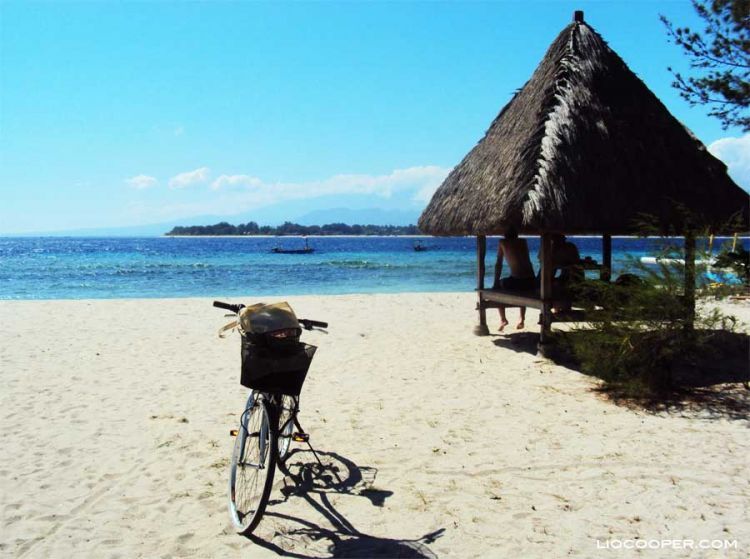 Jalan-jalan keliling pulau